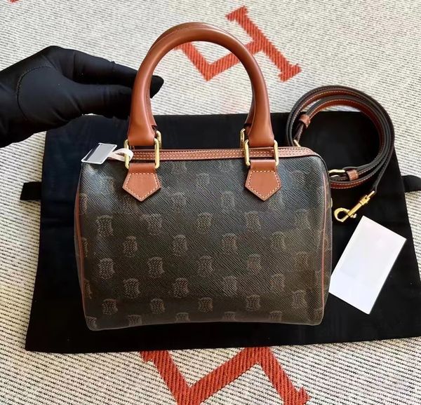 mens designer mini triomphe canvas vacation travel bag luxury genuine leather tote handbags shoulder boston bag womens brown flower cross bo
mens designer mini triomphe canvas vacation travel bag luxury genuine leather tote handbags shoulder boston bag womens brown flower cross bo