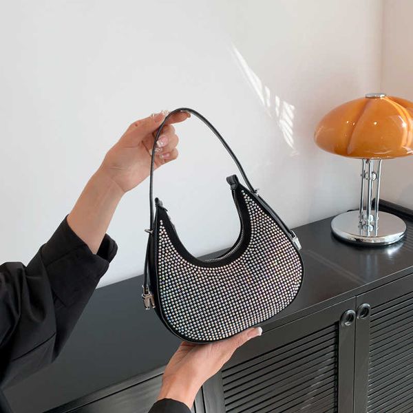 diamond underarm bag for women new summer french niche design fashion chain one shoulder handheld saddle bag
diamond underarm bag for women new summer french niche design fashion chain one shoulder handheld saddle bag