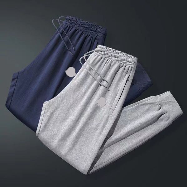 2023 monclair designer pants mens cargo pants joggers men tech sweatpants cargos swim trunks sweats streetwear winter trousers fashion sweat, Black
2023 monclair designer pants mens cargo pants joggers men tech sweatpants cargos swim trunks sweats streetwear winter trousers fashion sweat, Black