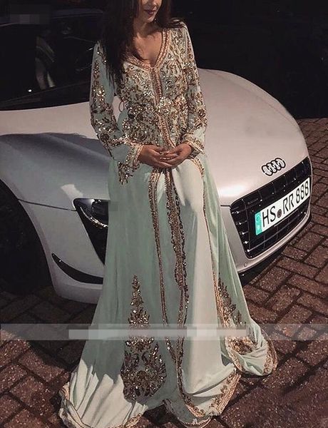 robe de soiree de mariage long sleeves v neck muslim evening dresses golden lace mint dubai arabic prom gowns gold embroidery formal dresses, White;black
robe de soiree de mariage long sleeves v neck muslim evening dresses golden lace mint dubai arabic prom gowns gold embroidery formal dresses, White;black