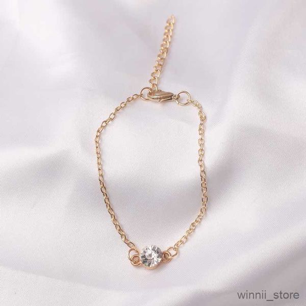 charm bracelets charm bracelets for women dainty tiny bracelet bangle jewelry cute trendy pulseira gift r230704, Golden;silver
charm bracelets charm bracelets for women dainty tiny bracelet bangle jewelry cute trendy pulseira gift r230704, Golden;silver