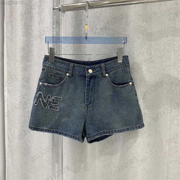 womens shorts stereo lettering applique cloth embroidered medieval style shorts custom button pocket design classic style women apparel 689f, White;black
womens shorts stereo lettering applique cloth embroidered medieval style shorts custom button pocket design classic style women apparel 689f, White;black