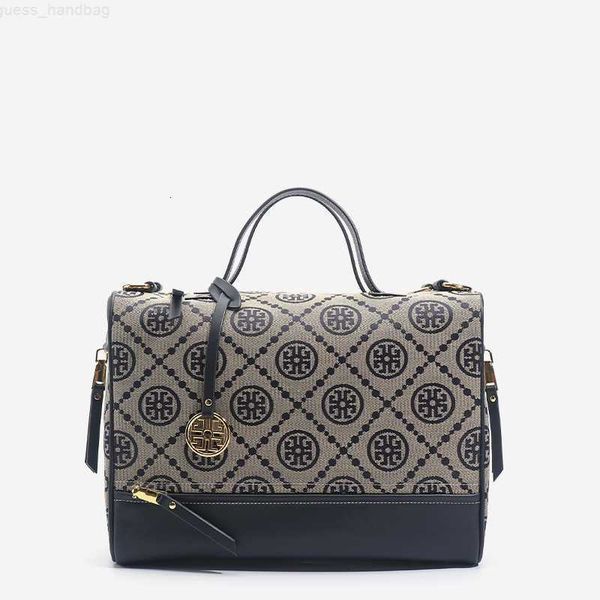 designer bag luxury tb bag 2023 new high capacity short distance travel fashion versatile one shoulder, Pink;blue
designer bag luxury tb bag 2023 new high capacity short distance travel fashion versatile one shoulder, Pink;blue