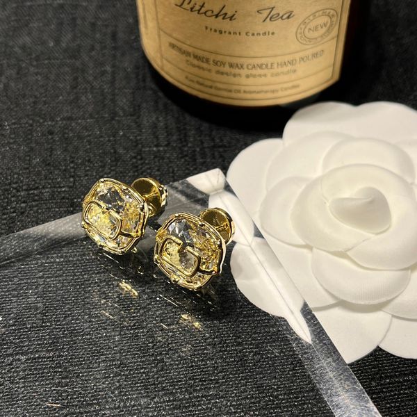 luxury women fashion stud classic stainless steel crystal earrings couple gifts designer jewelry engagement earrings wholesale y23165, Golden;silver
luxury women fashion stud classic stainless steel crystal earrings couple gifts designer jewelry engagement earrings wholesale y23165, Golden;silver
