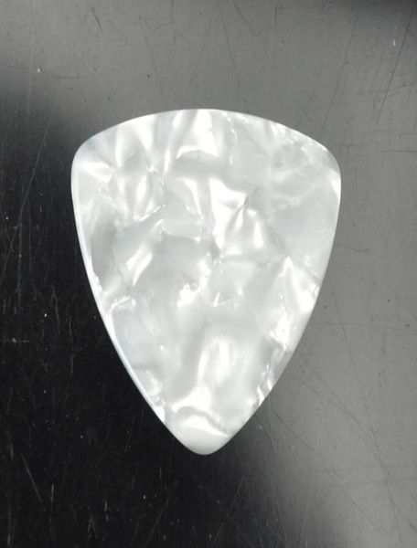 celluloid 346 rounded triangle guitar picks plectrums 071mm 100pcs pearl white4317012
celluloid 346 rounded triangle guitar picks plectrums 071mm 100pcs pearl white4317012