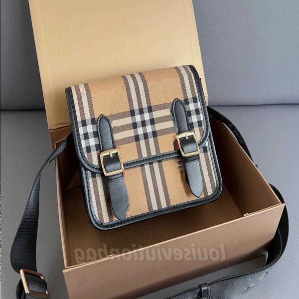 lm40156v luxury designer bag vintage check leather mens crossbody bag large brand fashion camera classic stripes nylon tb women's tbdr
lm40156v luxury designer bag vintage check leather mens crossbody bag large brand fashion camera classic stripes nylon tb women's tbdr