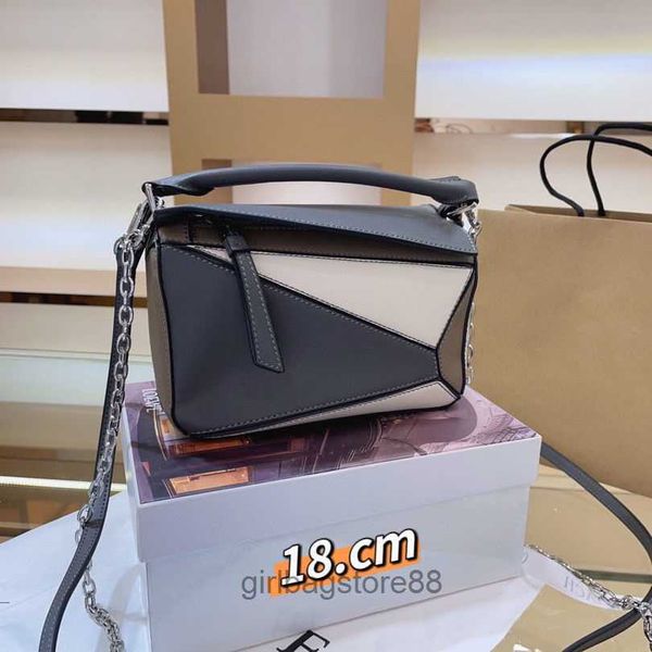 18cm designer spain loewsbag girl bags bag lady puzzle colored geometric mini spliced diamond large capacity crossbody early spring shoulder
18cm designer spain loewsbag girl bags bag lady puzzle colored geometric mini spliced diamond large capacity crossbody early spring shoulder