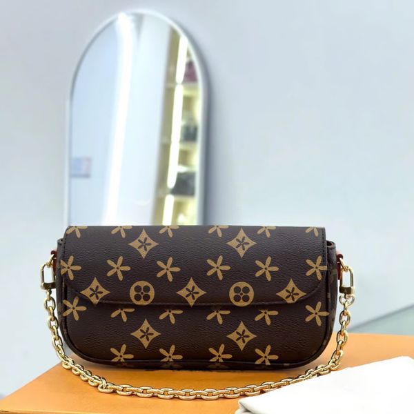 luxury designer m81911 gym shoulder clutch bag mens wallets m82210 on chain ivy cross body toiletry tote bag strap womens cowhide kitshandba
luxury designer m81911 gym shoulder clutch bag mens wallets m82210 on chain ivy cross body toiletry tote bag strap womens cowhide kitshandba