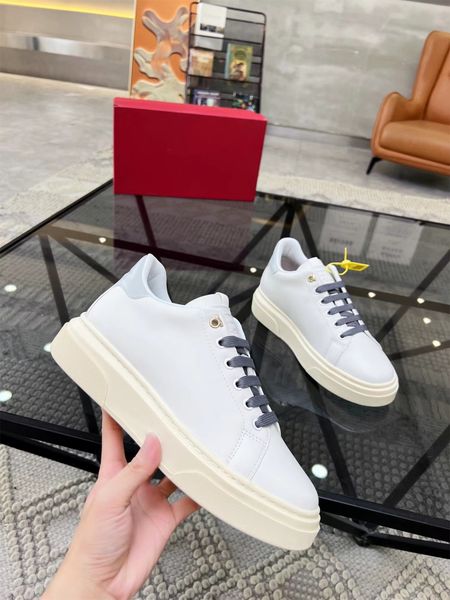 popular brands runner sports platform sneakers shoes men outdoor trainers white black calfskin leather rubber tread sole party dress casual
popular brands runner sports platform sneakers shoes men outdoor trainers white black calfskin leather rubber tread sole party dress casual