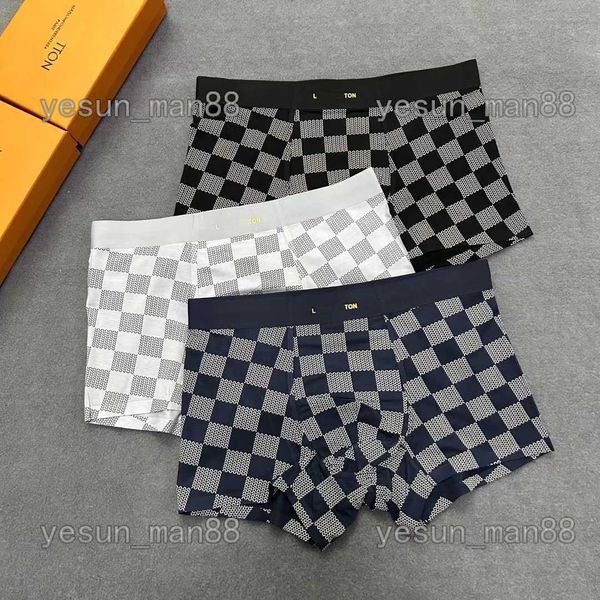 designer luxury louiseitys mens classic underwear solid color boxer pants cotton breathable underpants three piece with box, Black;white
designer luxury louiseitys mens classic underwear solid color boxer pants cotton breathable underpants three piece with box, Black;white