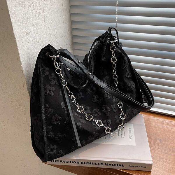 evening bags sweet cool armpit bag women's new fashion ins chain advanced sense foreign style large capacity shoulder 230704
evening bags sweet cool armpit bag women's new fashion ins chain advanced sense foreign style large capacity shoulder 230704