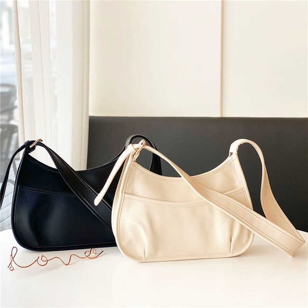 soft leather bag broadband messenger bag women's crescent saddle bag fashionable and versatile
soft leather bag broadband messenger bag women's crescent saddle bag fashionable and versatile