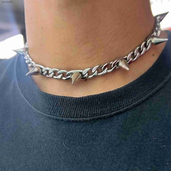hip hop metal rivet pendant necklace for women men punk rock gothic fashion necklace charm 90s aesthetic jewelry gift l230704, Silver
hip hop metal rivet pendant necklace for women men punk rock gothic fashion necklace charm 90s aesthetic jewelry gift l230704, Silver