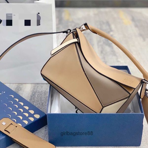 color lady girl upgrade one bag spain women's designer contrast bags geometric splice puzzle shoulder loewsbag handheld crossbody fashi
color lady girl upgrade one bag spain women's designer contrast bags geometric splice puzzle shoulder loewsbag handheld crossbody fashi
