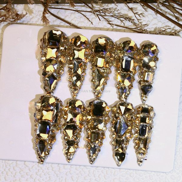 false nails handmade luxury bling tips glittery full cover long stiletto coffin acrylic fake nail with glue reusable 230704, Red;gold
false nails handmade luxury bling tips glittery full cover long stiletto coffin acrylic fake nail with glue reusable 230704, Red;gold