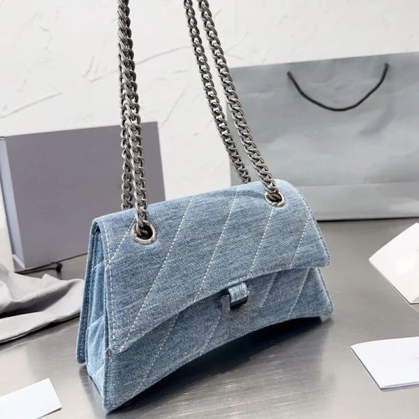 2023 new fashion hourglass crossbody bag denim handbag purse canvas jeans chain shoulder bags fashion letter buckle silver hardware flap clu
2023 new fashion hourglass crossbody bag denim handbag purse canvas jeans chain shoulder bags fashion letter buckle silver hardware flap clu