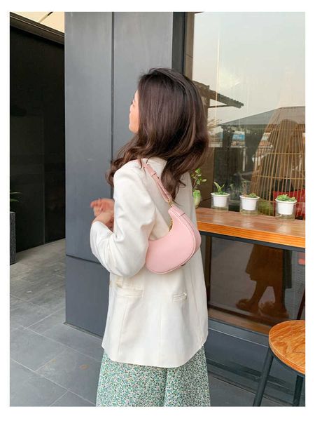 tote underarm bag advanced sense mini messenger saddle bag women new versatile single shoulder bag crescent bag women
tote underarm bag advanced sense mini messenger saddle bag women new versatile single shoulder bag crescent bag women