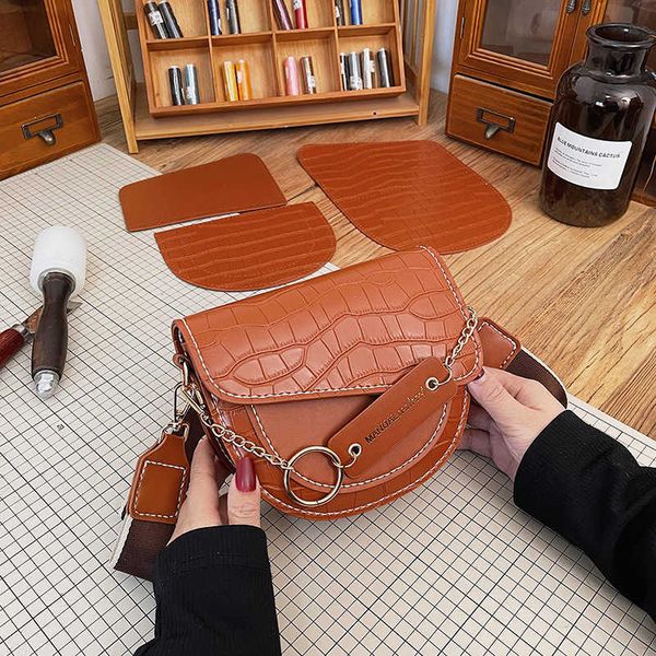 homemade gift diy handmade woven bag saddle bag material bag single shoulder crossbody bag handmade women's bag
homemade gift diy handmade woven bag saddle bag material bag single shoulder crossbody bag handmade women's bag