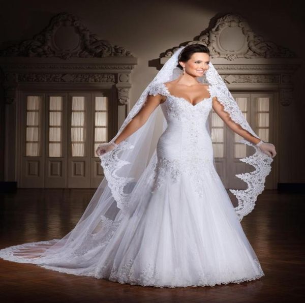 long wedding veils lace appliques edge cathedral length vintage style one layer wedding dresses bridal veil custom with comb4271170, Black
long wedding veils lace appliques edge cathedral length vintage style one layer wedding dresses bridal veil custom with comb4271170, Black