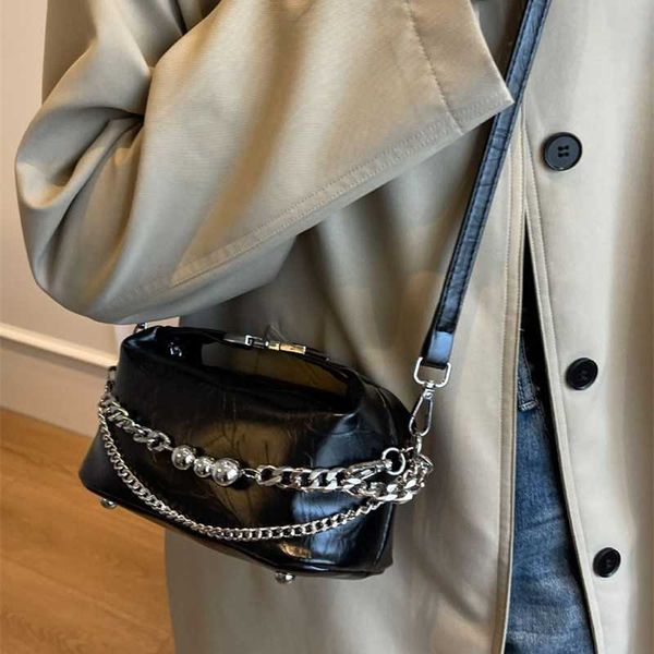 evening bags french niche underarm carrying bag women's summer fashionable pillow simple shoulder crossbody 230704
evening bags french niche underarm carrying bag women's summer fashionable pillow simple shoulder crossbody 230704