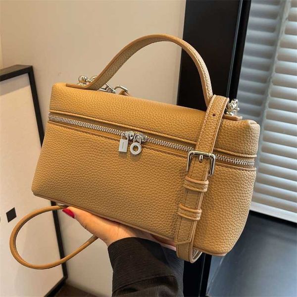 evening bags small style portable lunch box bag new summer simple one shoulder crossbody square versatile underarm women's 230704
evening bags small style portable lunch box bag new summer simple one shoulder crossbody square versatile underarm women's 230704