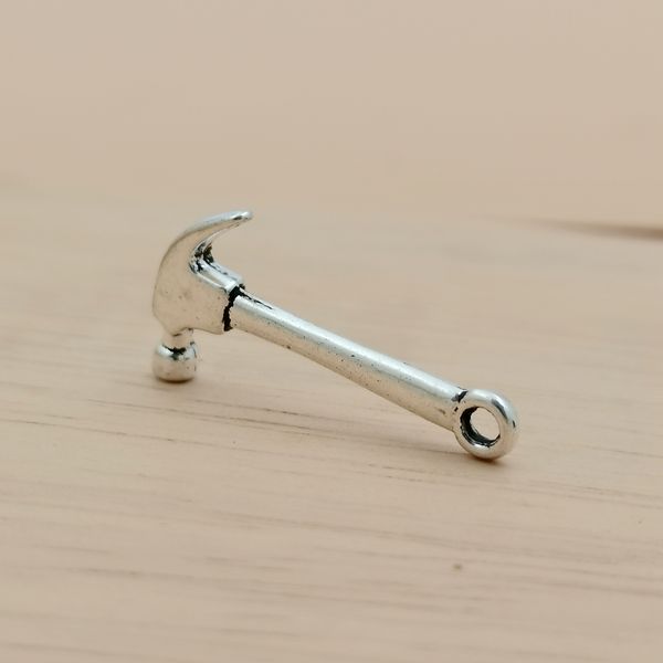 150pcs charms hammer pendant ancient silver findings craft for jewellery making necklace bracelet accessories a-058, Bronze;silver
150pcs charms hammer pendant ancient silver findings craft for jewellery making necklace bracelet accessories a-058, Bronze;silver