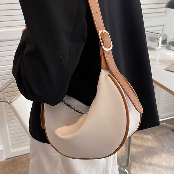 small bag women's summer new fashion single shoulder messenger bag minority design ins saddle bag
small bag women's summer new fashion single shoulder messenger bag minority design ins saddle bag