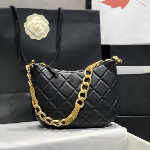 gold buckle chain zipper closure gold attribute underarm bag hippie leather bag one shoulder handbag women style
gold buckle chain zipper closure gold attribute underarm bag hippie leather bag one shoulder handbag women style