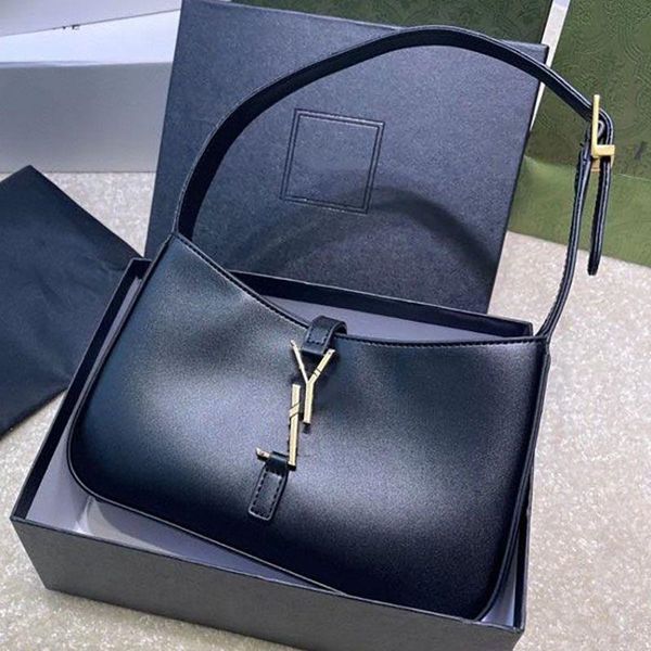 lm40156v wholesale canvas hobo for women shoulder bag for women chest pack lady tote chains handbags presbyopic purse messenger bag handbags
lm40156v wholesale canvas hobo for women shoulder bag for women chest pack lady tote chains handbags presbyopic purse messenger bag handbags