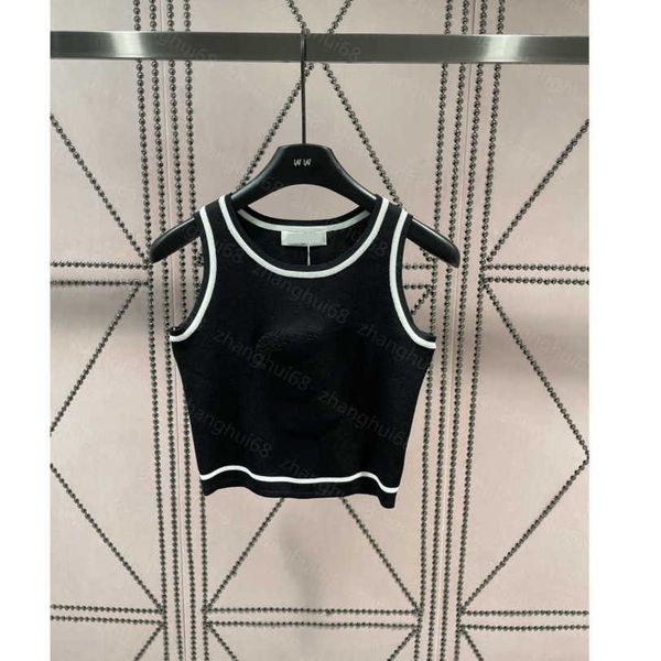 23ss womens knits womens designer clothing round neck color matching striped towel embroidered logo knit vest womens clothes a1, White
23ss womens knits womens designer clothing round neck color matching striped towel embroidered logo knit vest womens clothes a1, White