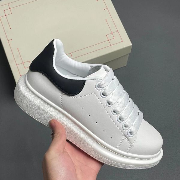 designer women mens sneakers white leather shoes lace-up round toe thick soled letter logo real leather casual shoes with dust bag big size, Black
designer women mens sneakers white leather shoes lace-up round toe thick soled letter logo real leather casual shoes with dust bag big size, Black