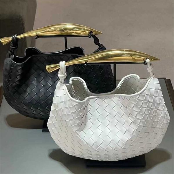 venetas designer bottegas bags sardine metal handle knitting and knotting handbag single-shoulder women's bag
venetas designer bottegas bags sardine metal handle knitting and knotting handbag single-shoulder women's bag