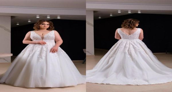 plus size wedding dresses v neck appliqued sleeveless bohemian bridal gown open back ruffle sweep train custom made abiti d9080502, White
plus size wedding dresses v neck appliqued sleeveless bohemian bridal gown open back ruffle sweep train custom made abiti d9080502, White