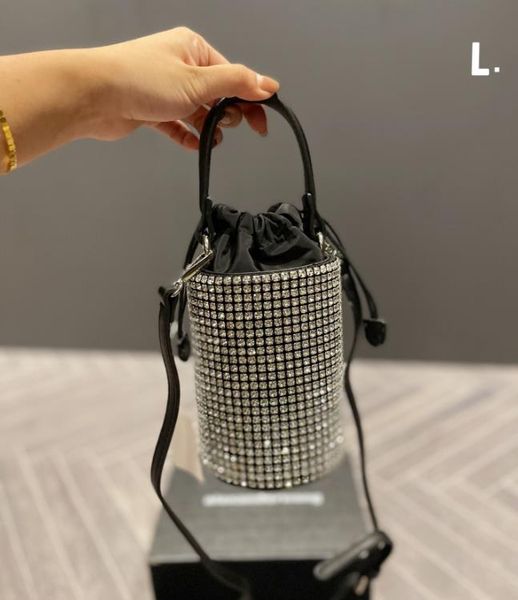 new rhinestone handbag for women bag diamonds shoulder bag purse female crossbody bag ladies shining diamond bag clutch
new rhinestone handbag for women bag diamonds shoulder bag purse female crossbody bag ladies shining diamond bag clutch