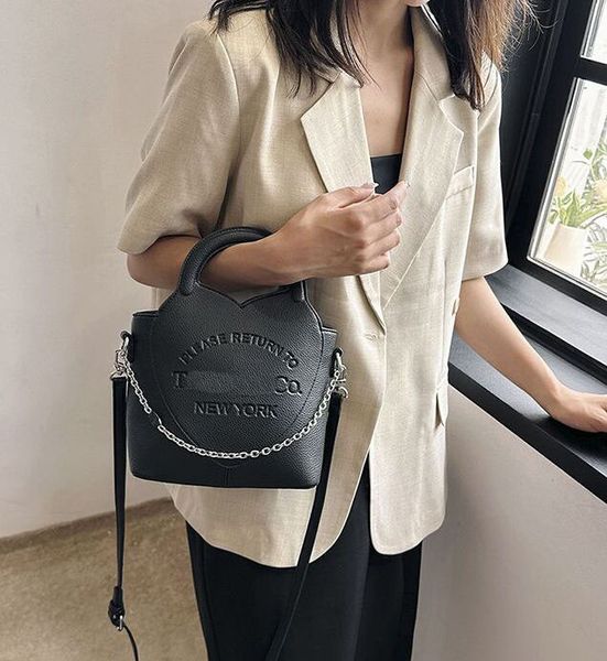 pu bags the bucket bags and chain womens handbags 2023 new fashion shoulder small messager bag 9 colour, Black;red
pu bags the bucket bags and chain womens handbags 2023 new fashion shoulder small messager bag 9 colour, Black;red