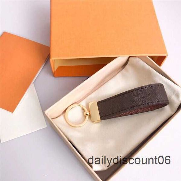 luxury keychain high qualtiy key chain ring holder brand designers keychains porte clef gift men women car bag 888, Golden;silver
luxury keychain high qualtiy key chain ring holder brand designers keychains porte clef gift men women car bag 888, Golden;silver