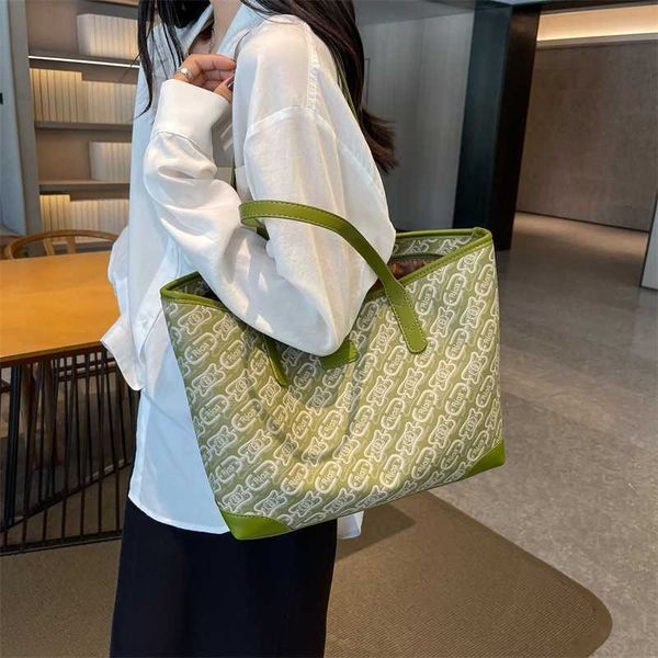 new evening bags printed large capacity tote bag for women's advanced versatile one shoulder commuter class handbag 230704
new evening bags printed large capacity tote bag for women's advanced versatile one shoulder commuter class handbag 230704