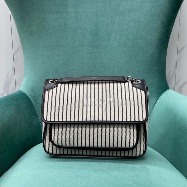 lm40156v designer crossbody bag luxury shoulder bag 28cm genuine leather evening bag delicate knockoff flap bag with box yy006 ocrir
lm40156v designer crossbody bag luxury shoulder bag 28cm genuine leather evening bag delicate knockoff flap bag with box yy006 ocrir