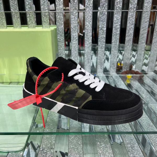 new men's shoes casual shoes korean version oy01 fashion shoes high-value round head internet celebrity
new men's shoes casual shoes korean version oy01 fashion shoes high-value round head internet celebrity