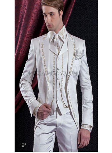 embroidery groom tuxedos white groomsmen mens wedding dress peak lapel man jacket blazer fashion 3 piece suitjacketpantsvestti9263151, Black;gray
embroidery groom tuxedos white groomsmen mens wedding dress peak lapel man jacket blazer fashion 3 piece suitjacketpantsvestti9263151, Black;gray