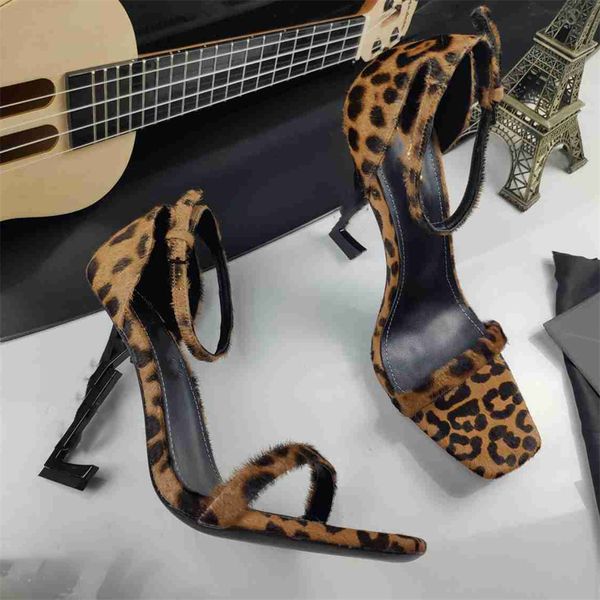 women designer sandals luxury yslity heels black white apricot color leather heel sandal woman rgdg
women designer sandals luxury yslity heels black white apricot color leather heel sandal woman rgdg