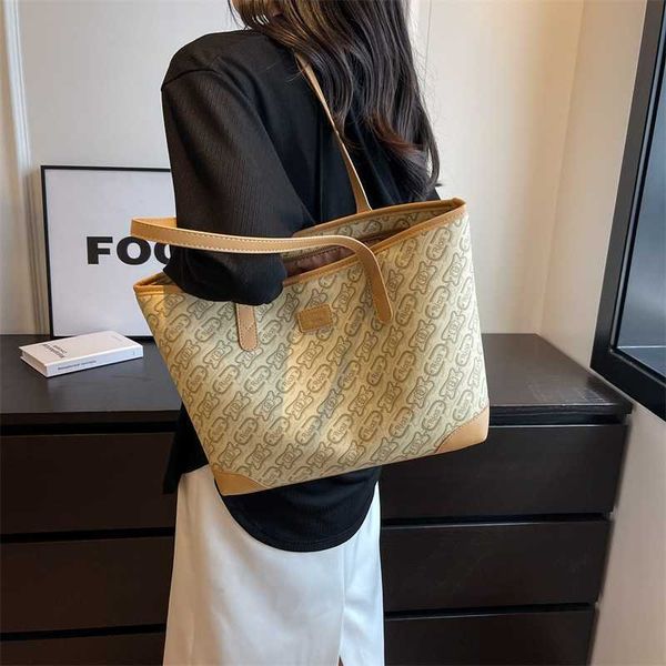 evening bags printed large capacity tote bag women's advanced versatile shoulder commuter class handbag 230704
evening bags printed large capacity tote bag women's advanced versatile shoulder commuter class handbag 230704