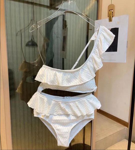 new designer bikini swimsuit for women, small fragrance, swimsuit for women, backless split letter, multi-color summer beach swimsuit style, White;black
new designer bikini swimsuit for women, small fragrance, swimsuit for women, backless split letter, multi-color summer beach swimsuit style, White;black