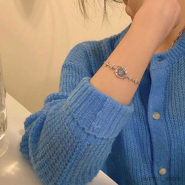 charm bracelets transparent bracelet for women luxury moonstone stars charm bracelet fashion pulseras jewelry r230704, Golden;silver
charm bracelets transparent bracelet for women luxury moonstone stars charm bracelet fashion pulseras jewelry r230704, Golden;silver