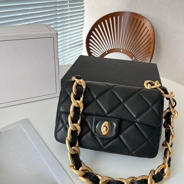 luxury underarm bag designer bag women's handbag classic leather shoulder bag banquet bag casual crossbody bag premium chain bag diamon
luxury underarm bag designer bag women's handbag classic leather shoulder bag banquet bag casual crossbody bag premium chain bag diamon