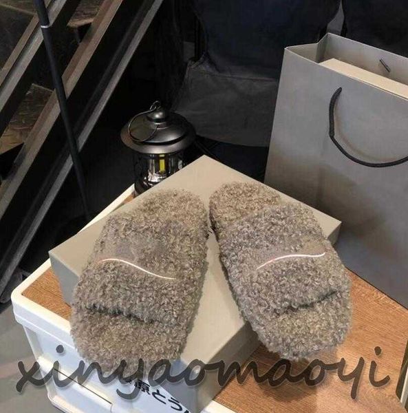 designer luxury women's slippers women's fall/winter fluffy slippers warm letter sandals comfortable home slippers grey slippers, Black
designer luxury women's slippers women's fall/winter fluffy slippers warm letter sandals comfortable home slippers grey slippers, Black