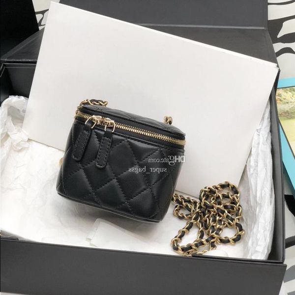 lm40156v designer cosmetic bag genuine leather makeup bag 11cm luxury chain bag delicate knockoff flap bag with box yc065 stugh
lm40156v designer cosmetic bag genuine leather makeup bag 11cm luxury chain bag delicate knockoff flap bag with box yc065 stugh