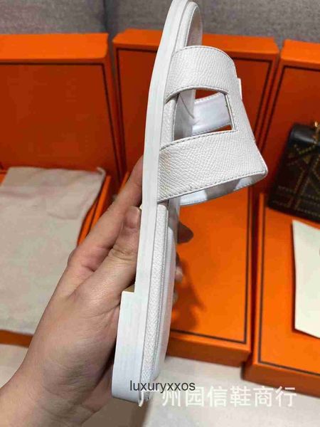 women designer h slipper oran sandal 2023 girl summer classic flat h comfortable simple casual versatile fashion women
women designer h slipper oran sandal 2023 girl summer classic flat h comfortable simple casual versatile fashion women