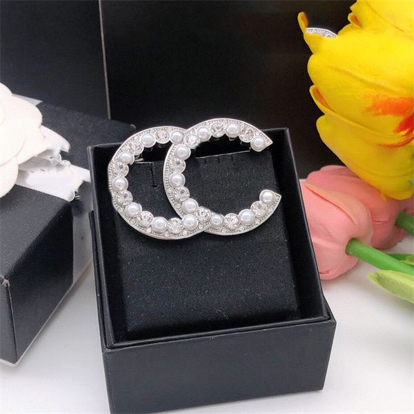 simple double letter ccity pins women luxury designer gold brooches brand logo crystal pearl brooch men suit pin jewelry accessories 421323, Gray
simple double letter ccity pins women luxury designer gold brooches brand logo crystal pearl brooch men suit pin jewelry accessories 421323, Gray