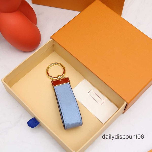 luxury keychain high qualtiy ring holder brand designers key chain porte clef gift men women imitation car bag keychains withbox, Golden;silver
luxury keychain high qualtiy ring holder brand designers key chain porte clef gift men women imitation car bag keychains withbox, Golden;silver
